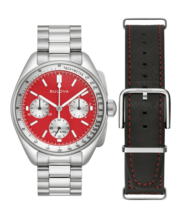 bulova lunar pilot blood moon 96k115 med stållenke og sort skinnrem