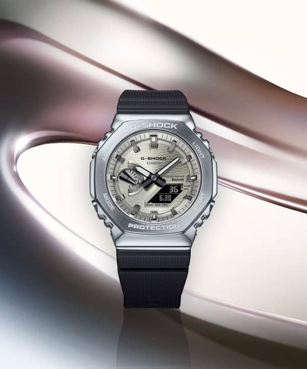 Alternative view of G-Shock 44mm - GBM-2100A-8BER